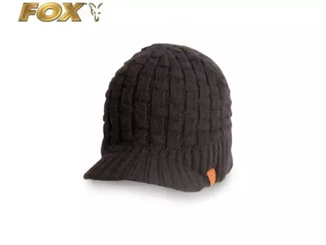 Fox kulich s kšiltem Knitted Black Peaked Beanie