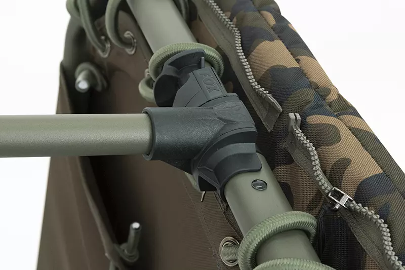 FOX Lehátko s vestavěným spacákem FLATLINER 8 LEG 3 SEASON SLEEP SYSTEM