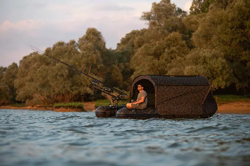 FOX Člun s bivakem FX420 CAMO BOAT BIVVY