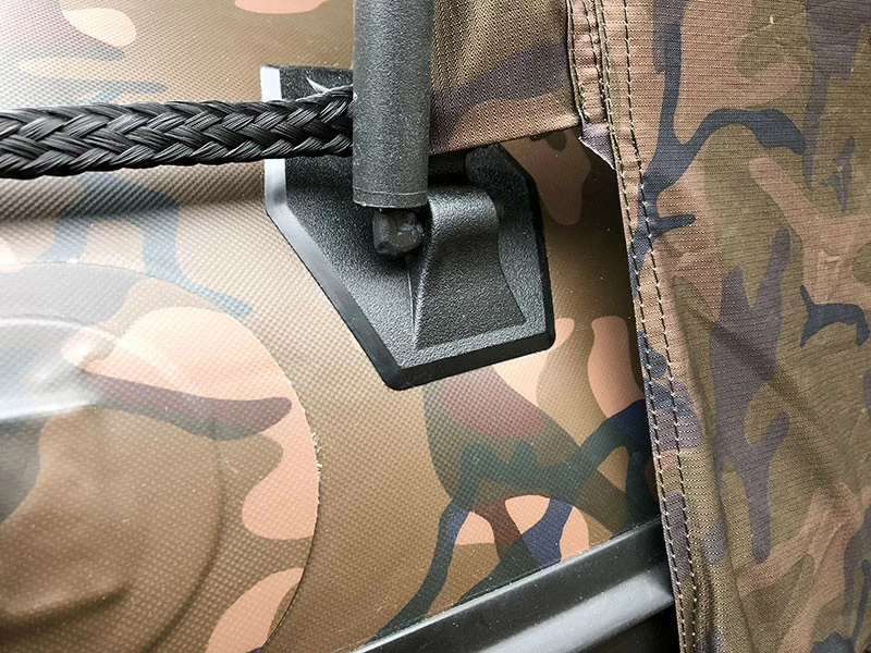 FOX Člun s bivakem FX420 CAMO BOAT BIVVY
