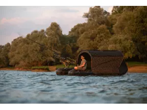 FOX Člun s bivakem FX420 CAMO BOAT BIVVY