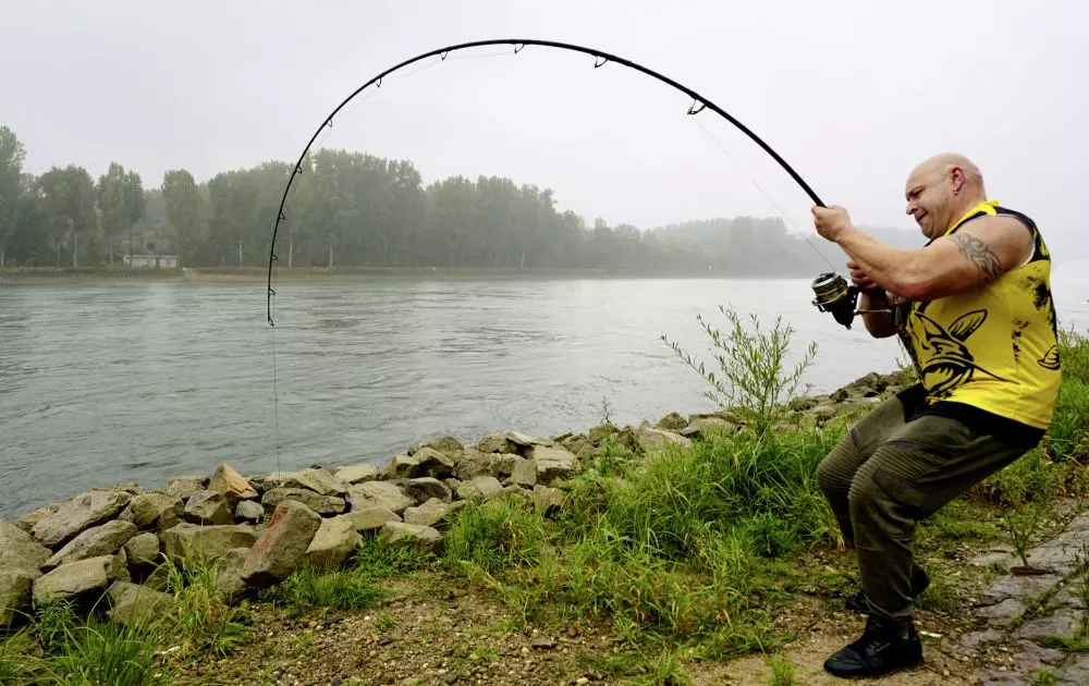 BLACK CAT Wild Cat'Z Beast 3,05m 100g-300g VÝPRODEJ