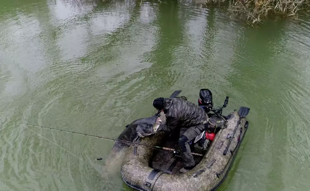 BLACK CAT Wild Cat'Z Beast 3,05m 100g-300g VÝPRODEJ