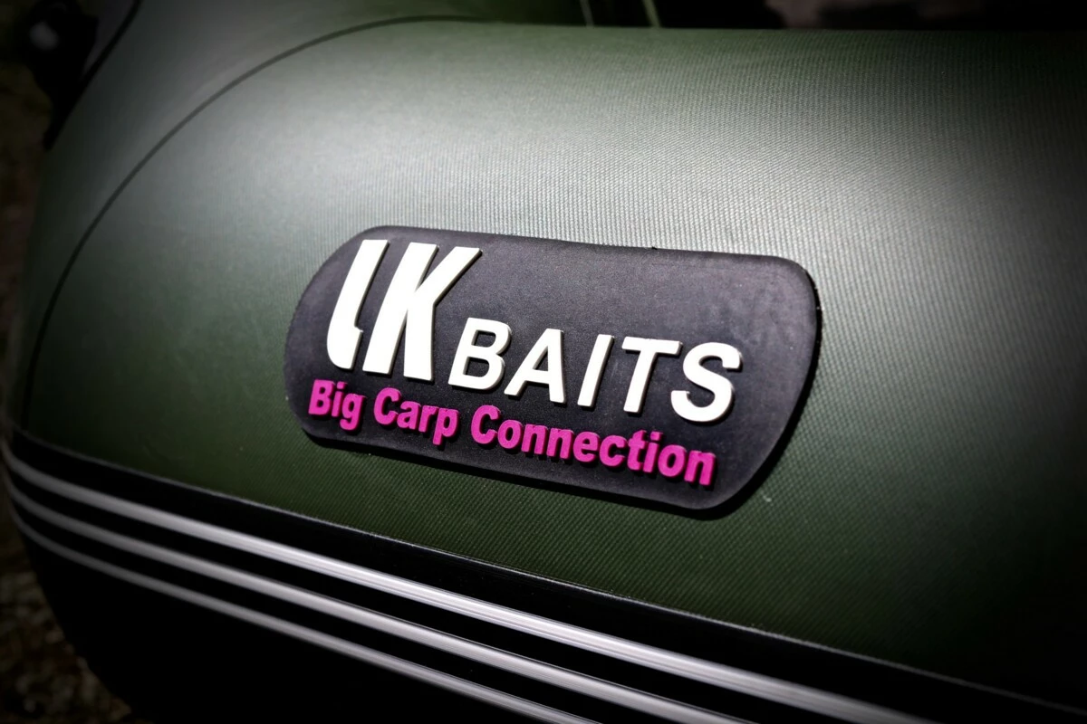 LK Baits člun Top Khaki Sonar 240 - skládací podlaha