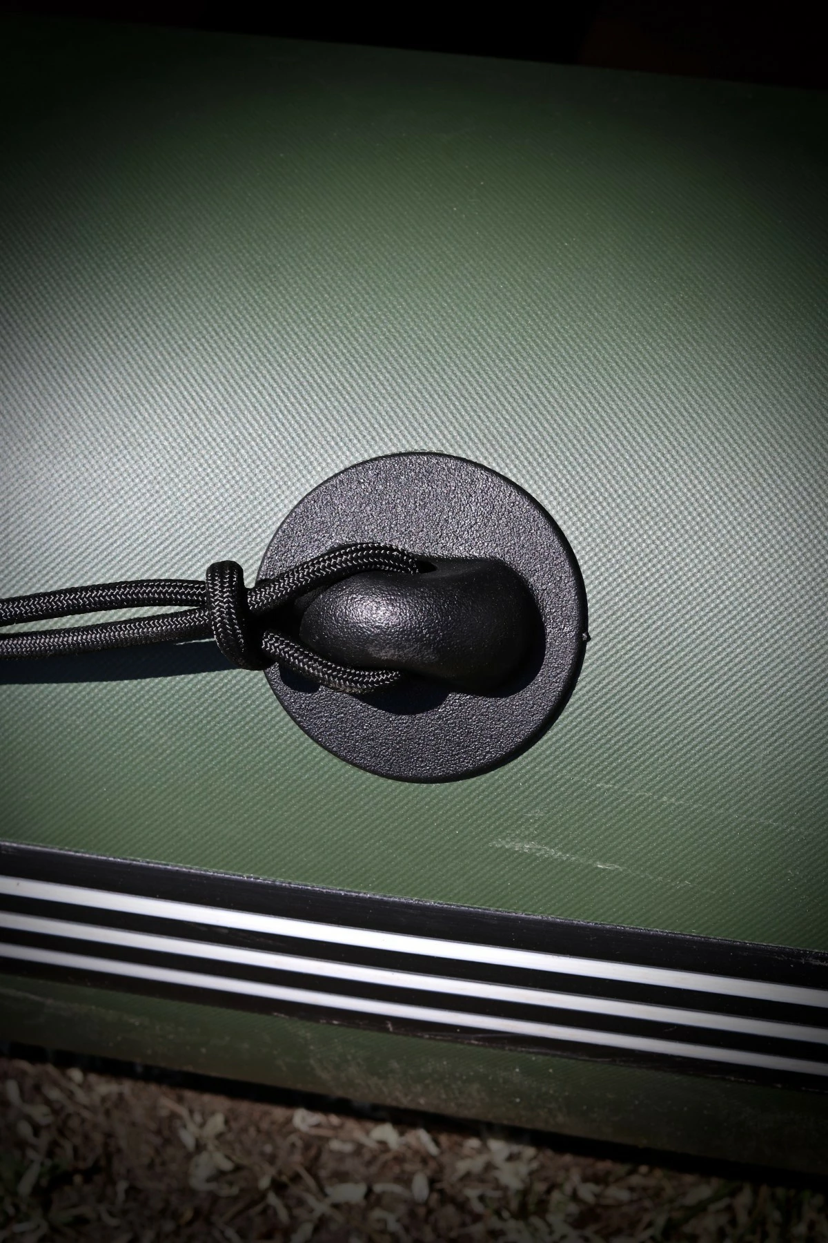 LK Baits člun Top Khaki Sonar 240 - skládací podlaha