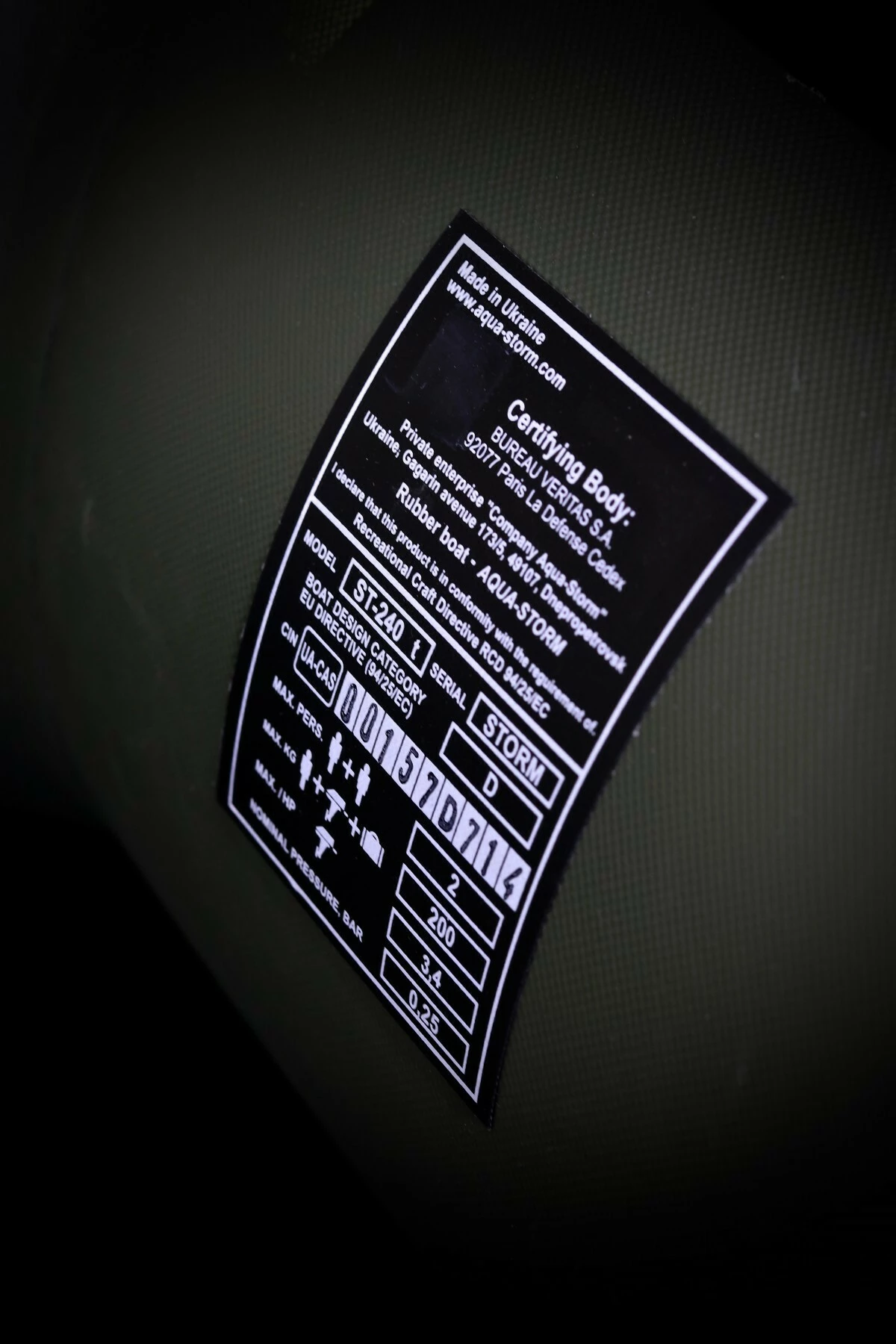 LK Baits člun Top Khaki Sonar 240 - skládací podlaha