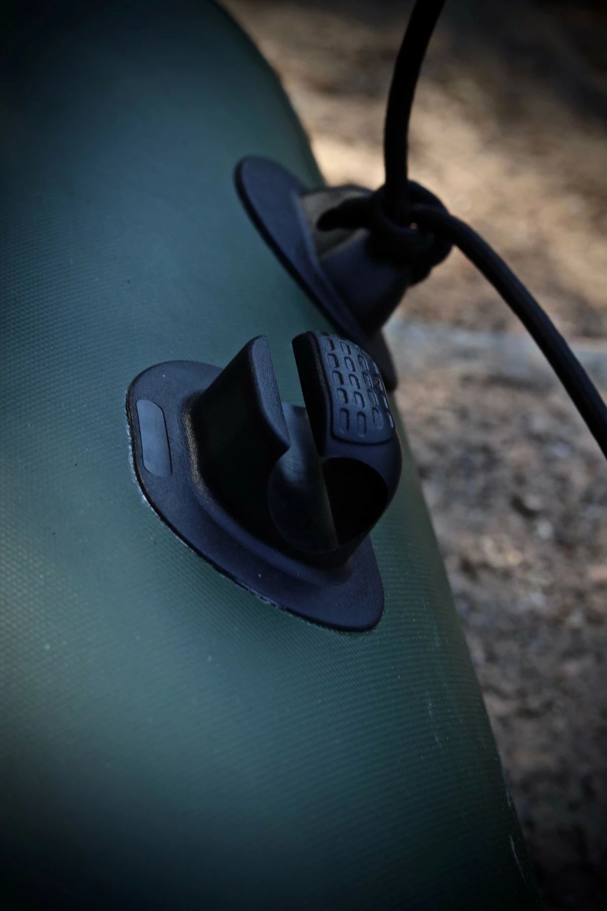 LK Baits člun Top Khaki Sonar 240 - skládací podlaha