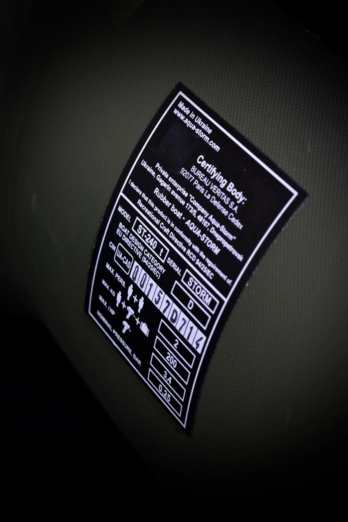 LK Baits člun Top Khaki Sonar 240 - skládací podlaha