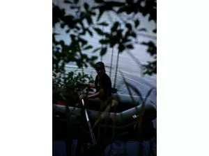 LK Baits člun Top Khaki Sonar 240 - skládací podlaha