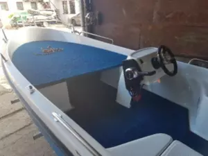 BOAT007 Lipno 404 lux