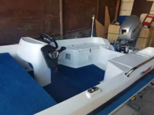 BOAT007 Lipno 404 lux