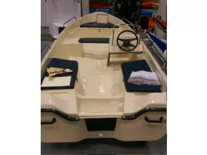 BOAT007 Lipno 404 lux