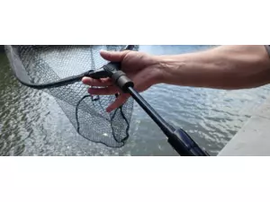 SPRO podběráková tyč FreeStyle Flip Net Handle