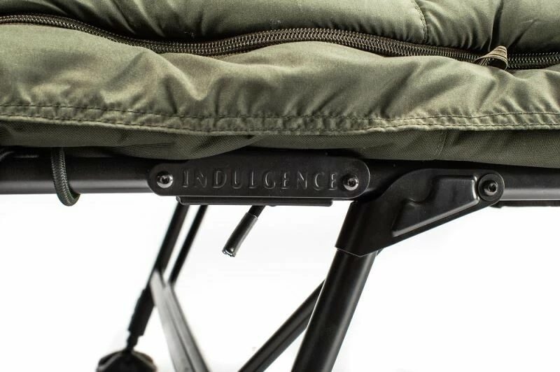 Nash Lehátko Se Spacákem Indulgence 4 Season Sleep System