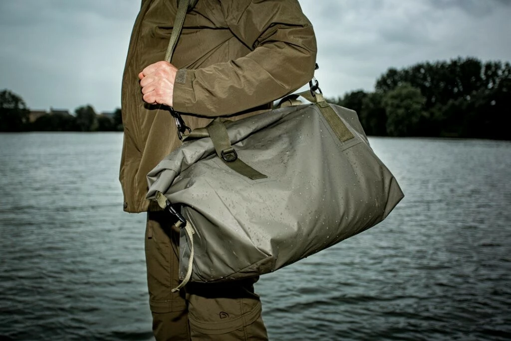 Trakker Products Trakker Nepromokavá taška na lehátko - Downpour Roll-Up Carryall