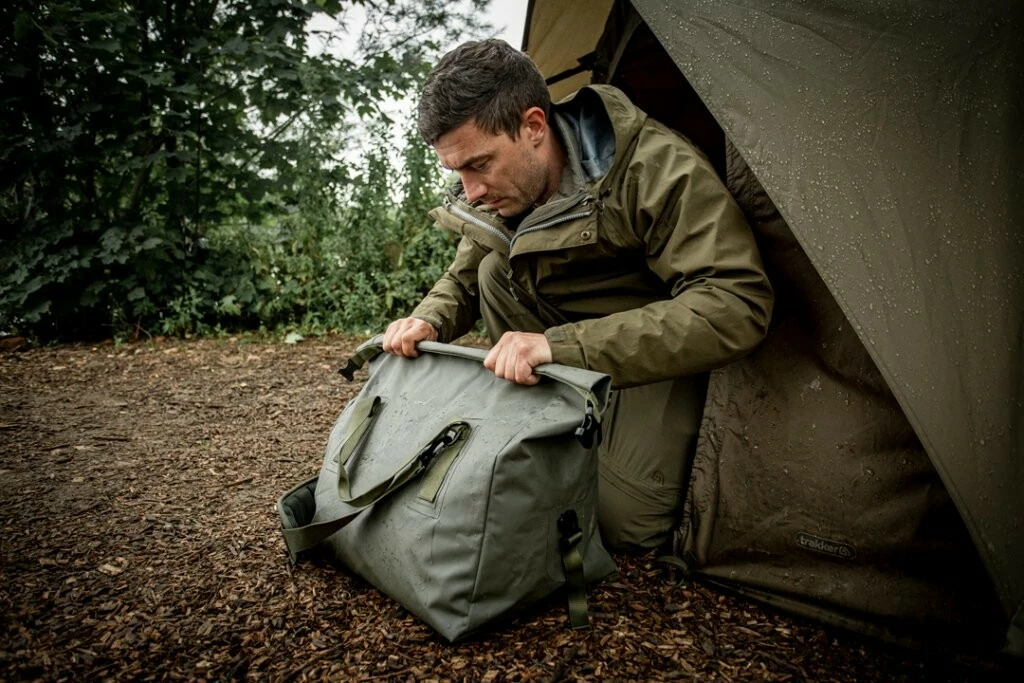 Trakker Products Trakker Nepromokavá taška na lehátko - Downpour Roll-Up Carryall