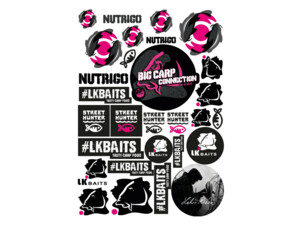 LK Baits hrnek neonová růžová černé logo