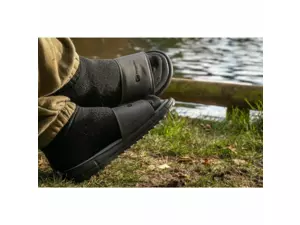 RidgeMonkey: Boty APEarel Dropback Sliders Grey VÝPRODEJ