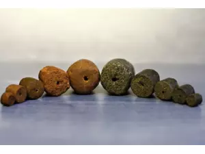 Halibut pelety s dírou 20kg