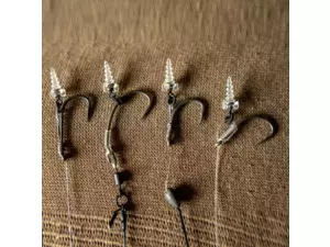 Giants fishing Kolíček s obratlíkem a kroužkem Screw with Ring Swivel