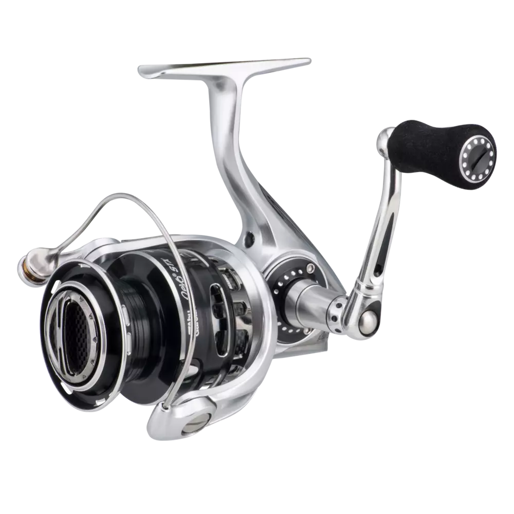 Abu Garcia Přívlačový naviják Revo STX 20 VÝPRODEJ