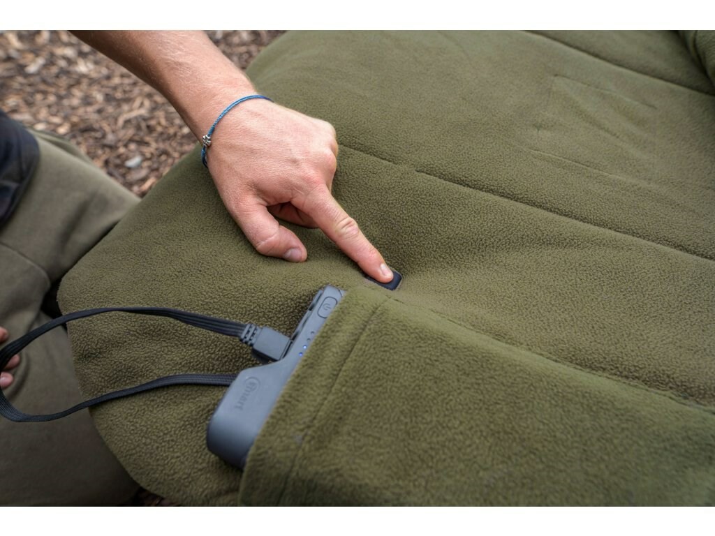 Avid Carp Vyhřívaný Spacák Thermatech Heated Sleeping Bag - XL AKCE