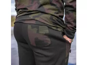 Avid Carp Kraťasy Distortion Black Jogger Short AKCE