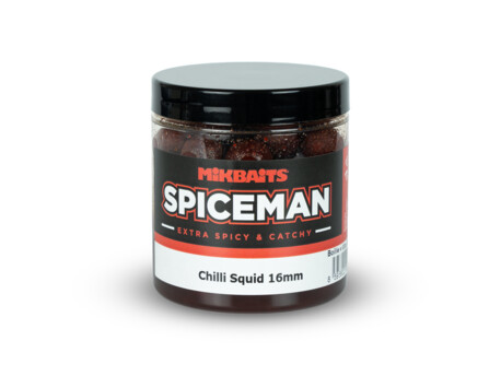 MIKBAITS Spiceman boilie v dipu 250ml - Chilli Squid 16mm