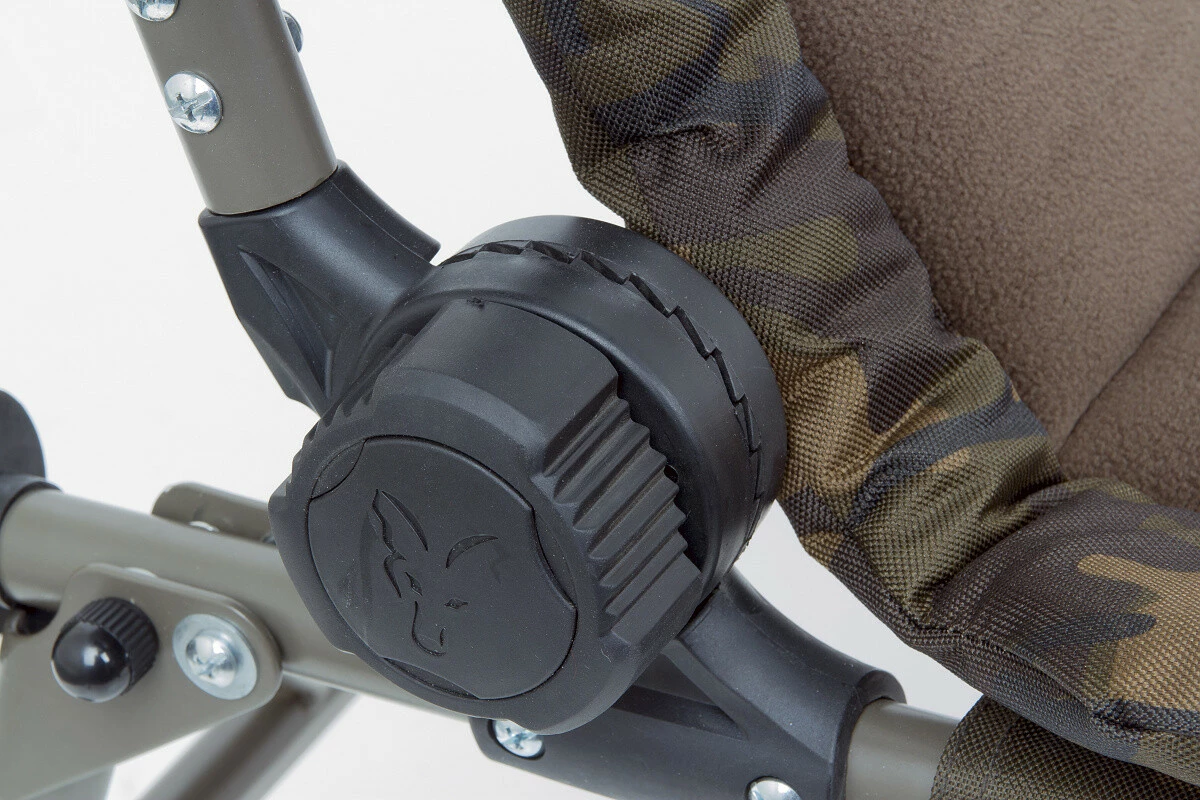 FOX Křeslo Series R1 Camo Chair VYSTAVENÝ KUS