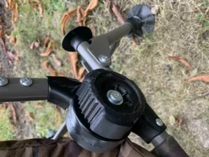 FOX Křeslo Series R1 Camo Chair VYSTAVENÝ KUS