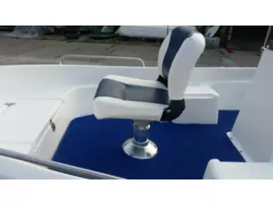 BOAT007 motorový člun Lipno 404 DeLuxe