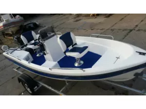 BOAT007 motorový člun Lipno 404 DeLuxe