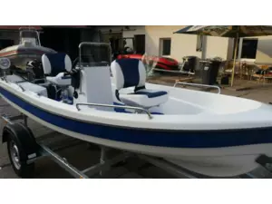 BOAT007 motorový člun Lipno 404 DeLuxe