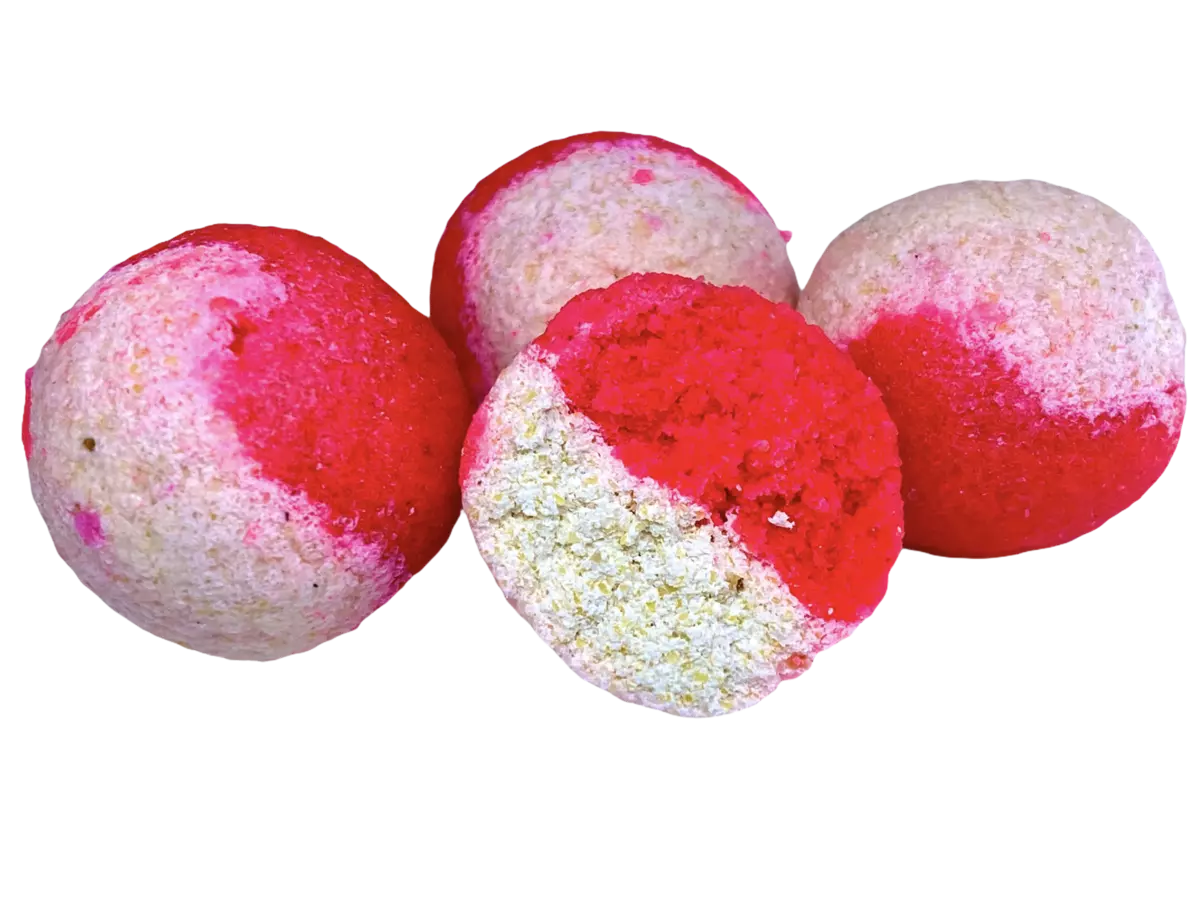 LK Baits DUO X-Tra Boilies Wild Strawberry/Carp Secret