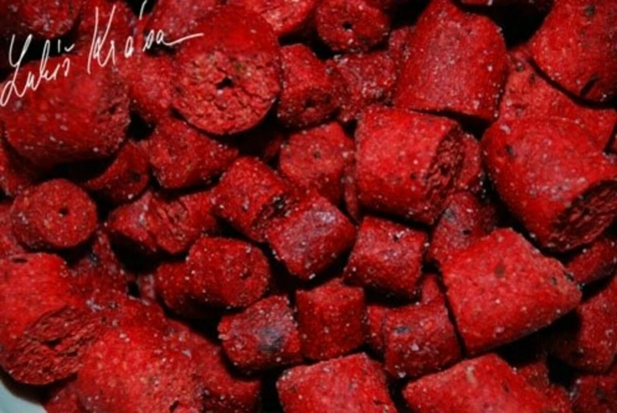 LK Baits ReStart Pellets Wild Strawberry