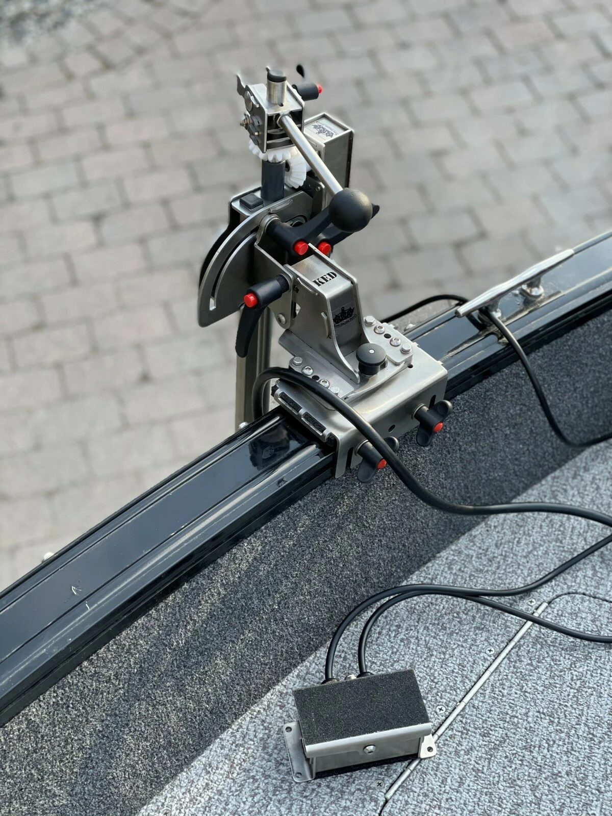 KED Senzorová tyč KedFlex + montážní deska + stabilizátor