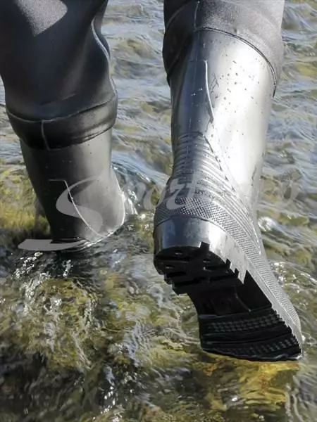 Behr neoprenové prsačky RedCat 4 mm (gumová podrážka) Velikost: vel. 44/45 (8618504)