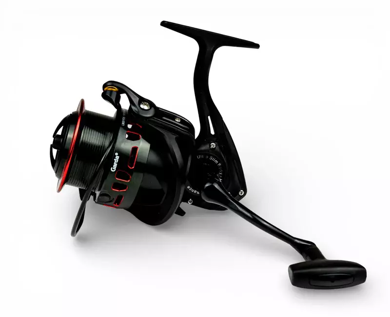 Garda navijáky - Redstar SFX Black 4 500