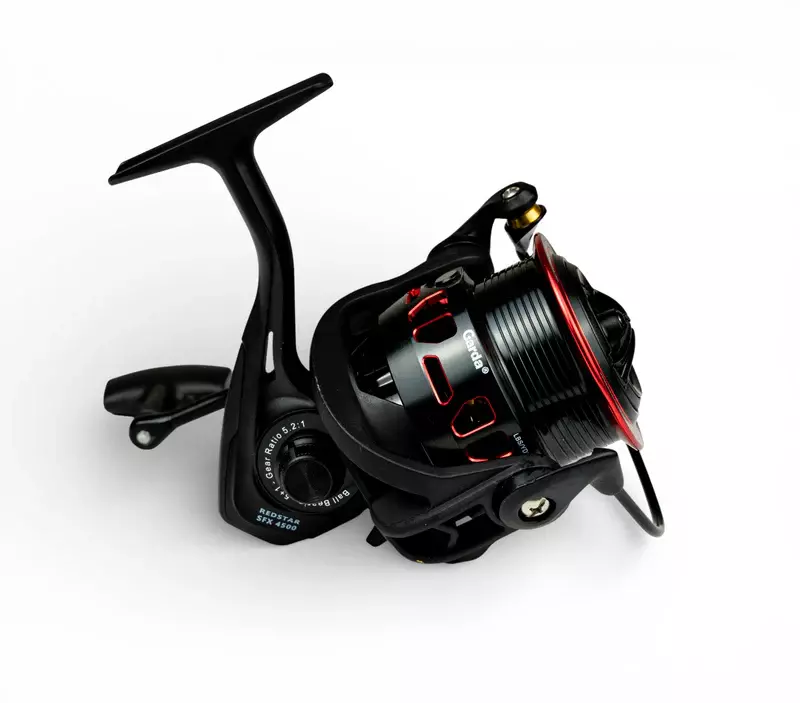 Garda navijáky - Redstar SFX Black 4 500