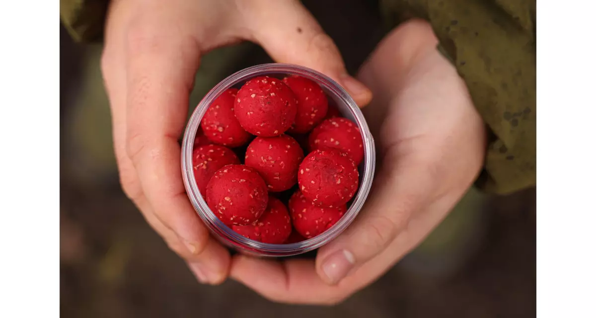 Nikl Rozpustné Criticals boilie Gigantica 250ml