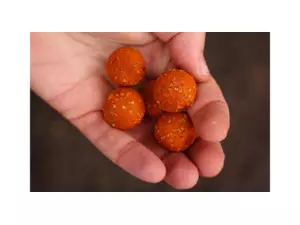 Nikl Rozpustné Criticals boilie Chilli & Peach 250ml