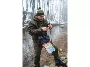 Giants fishing Vláčecí ledvinka Spinning Waist/Leg Bag + vláčecí taška Small
