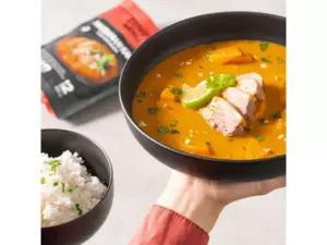 EXPRES MENU Massaman kari s kachním masem