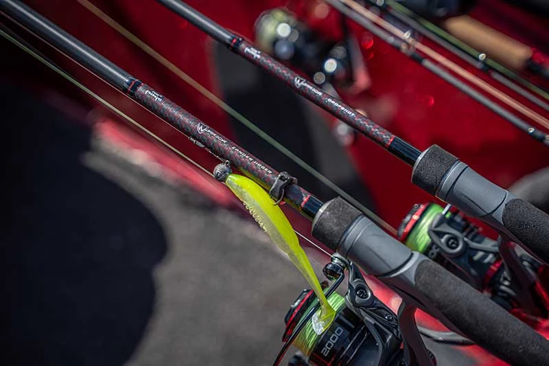 Fox Rage Prut Warrior Zander Jig 2,4 m 10-30 g 2-Díl