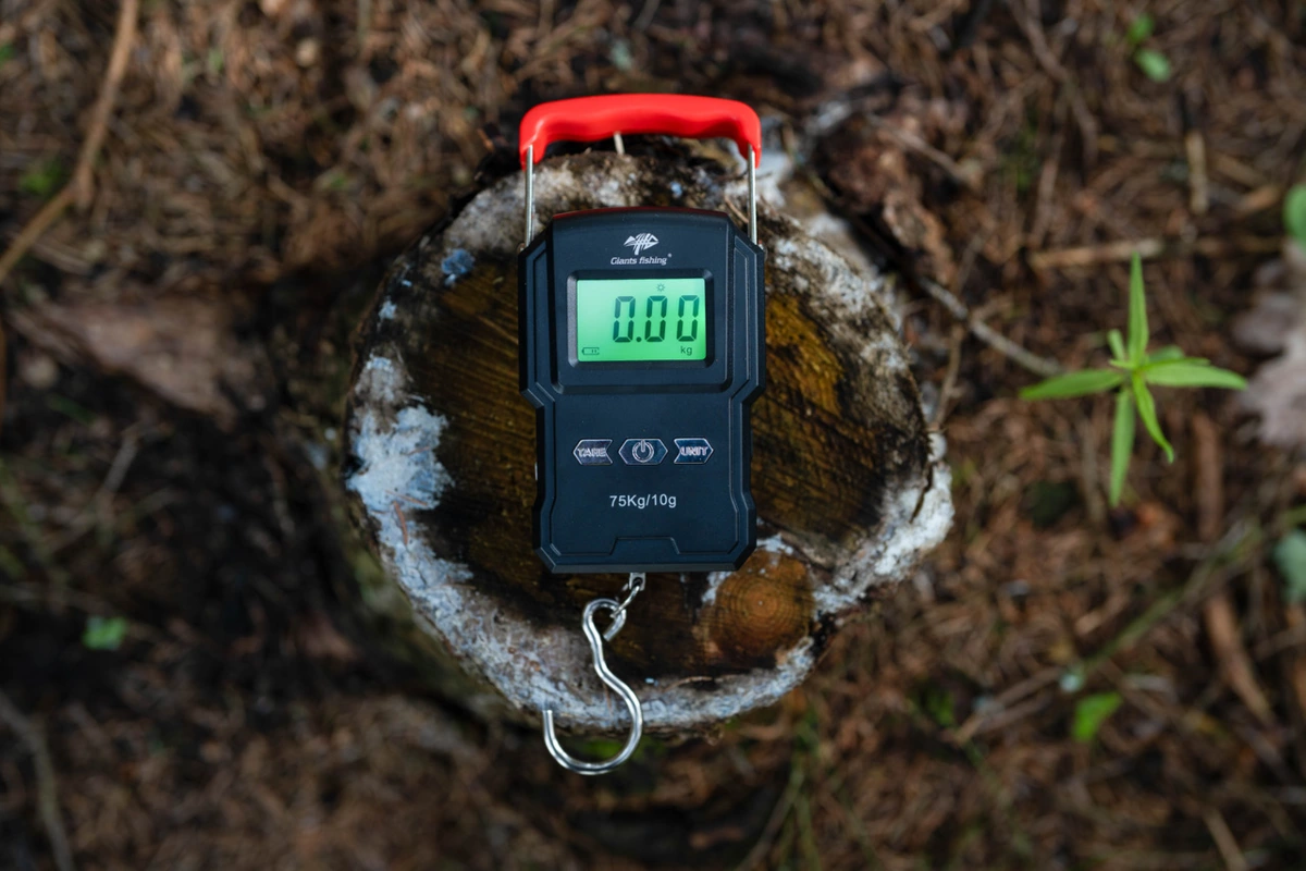 Giants fishing Nabíjecí digitální váha 75Kg Rechargeable Digital Scale
