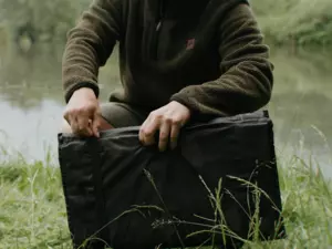 DELPHIN Podložka pod ryby CarpMAT BANX Camo