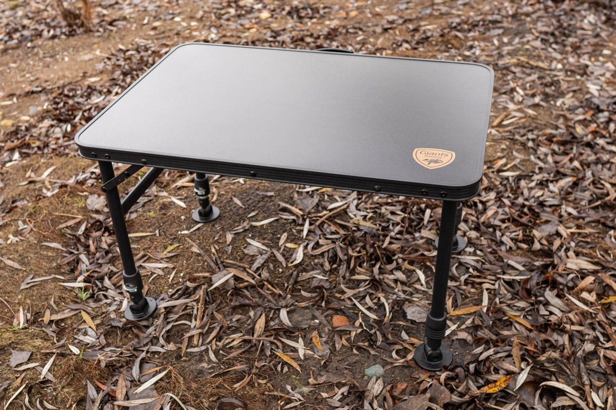Giants fishing Skládací stůl Folding Table X-Large + taška ZDARMA!
