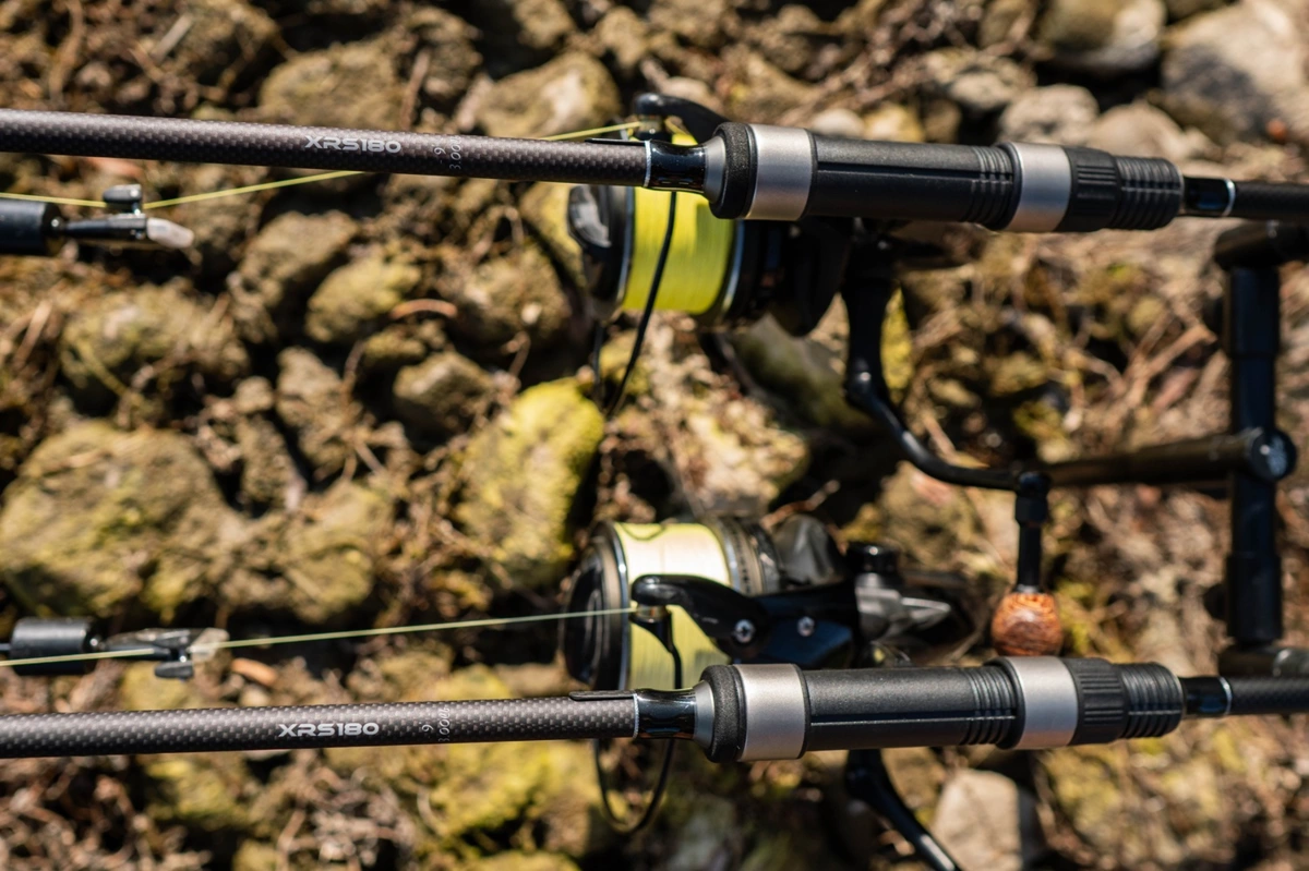 Giants fishing Kaprový prut XRS180 10ft 3.00lb 2pc