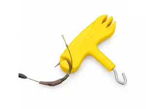 Giants fishing Dotahovač uzlů a stahovač šňůrek Multi Tool 3in1 Knot Puller and Line Stripper
