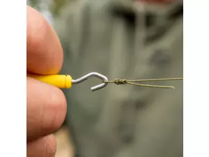 Giants fishing Dotahovač uzlů a stahovač šňůrek Multi Tool 3in1 Knot Puller and Line Stripper